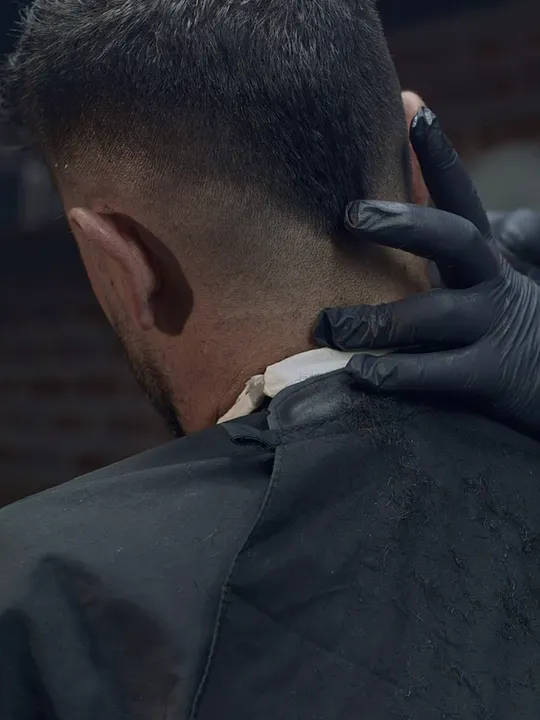 A clean high fade from behind